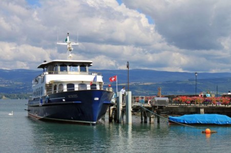 709x472xLake-Geneva-Passenger-Ferry-Boat-2.jpg.pagespeed.ic.4WqquO2uSv