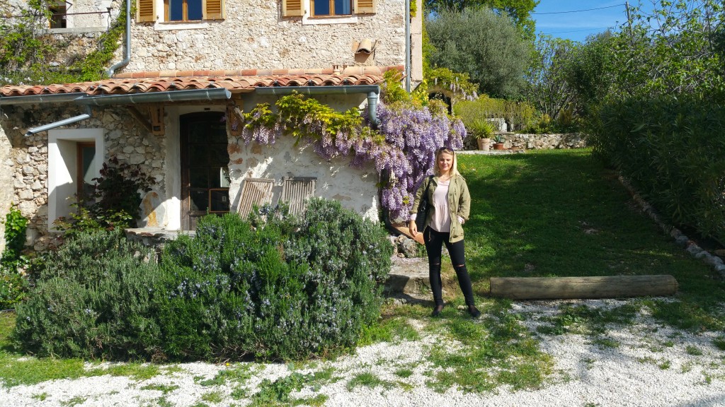 In front of La Parare